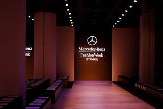 Çiğdem Akın MERCEDES-BENZ FASHION WEEK ISTANBUL F/W 2015